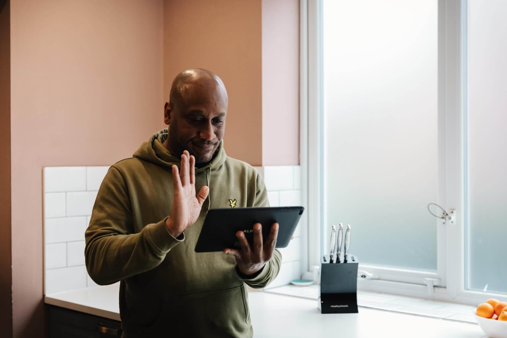 Technology for elderly care Telecare and Telehealth