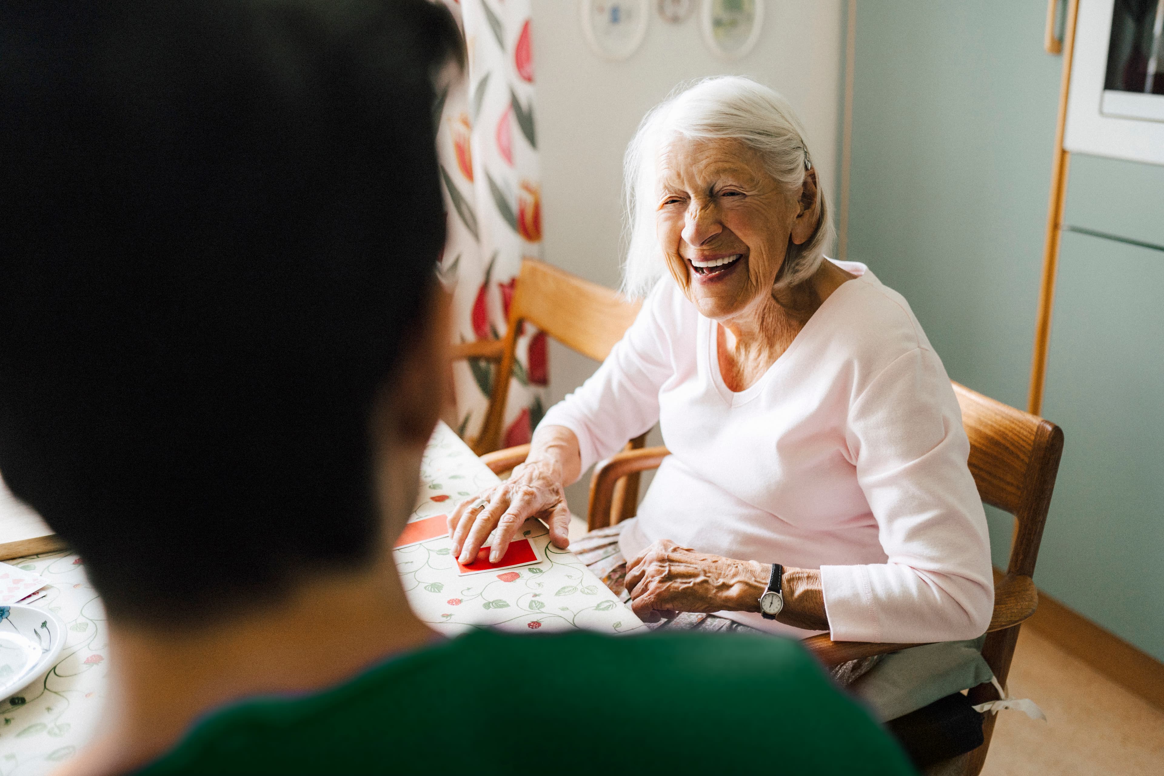Home Care vs Personal Assistants: What Families Should Know