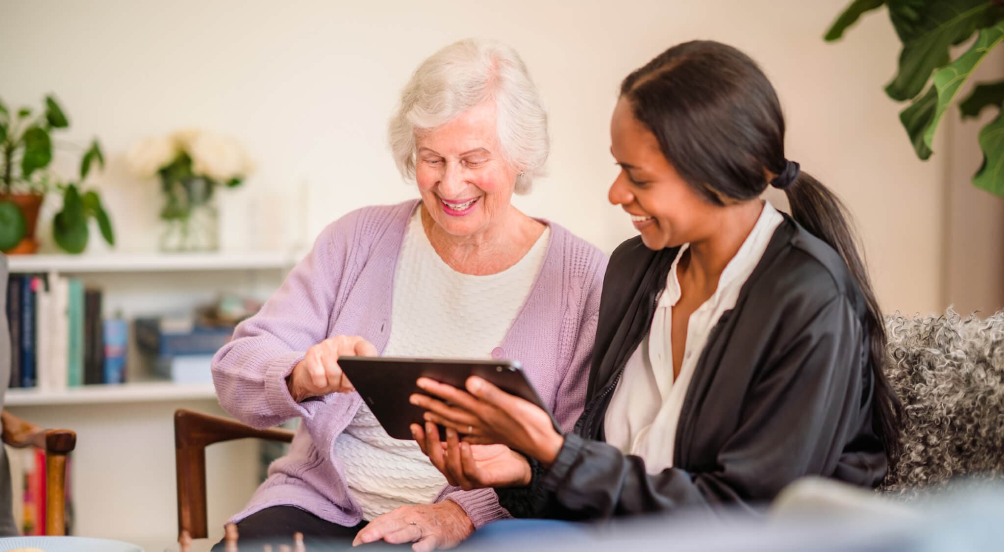 How Live-in Care Can Help Reduce Daily Overwhelm for Older Adults