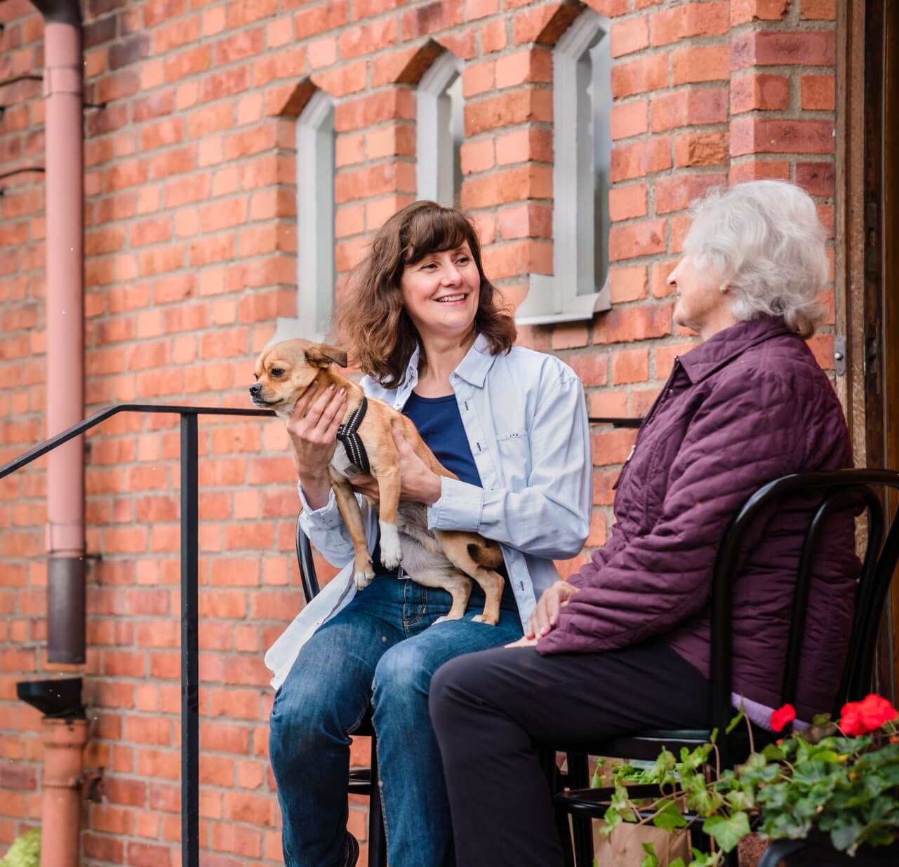 How Can You Create a Safe and Comfortable Home for a Loved One with Dementia?